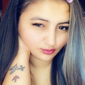 Meet your Posher, Angie